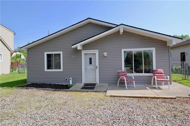 Welcome to 6318 Saline Dr!