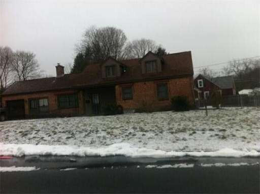 20 Pearson Rd, Holyoke, MA 01040 - photo 1