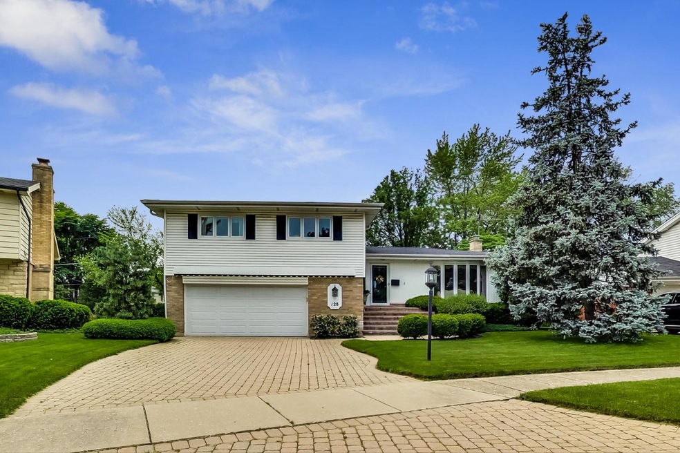 128 S Fairlane Ave, Elmhurst, IL 60126 - photo 1