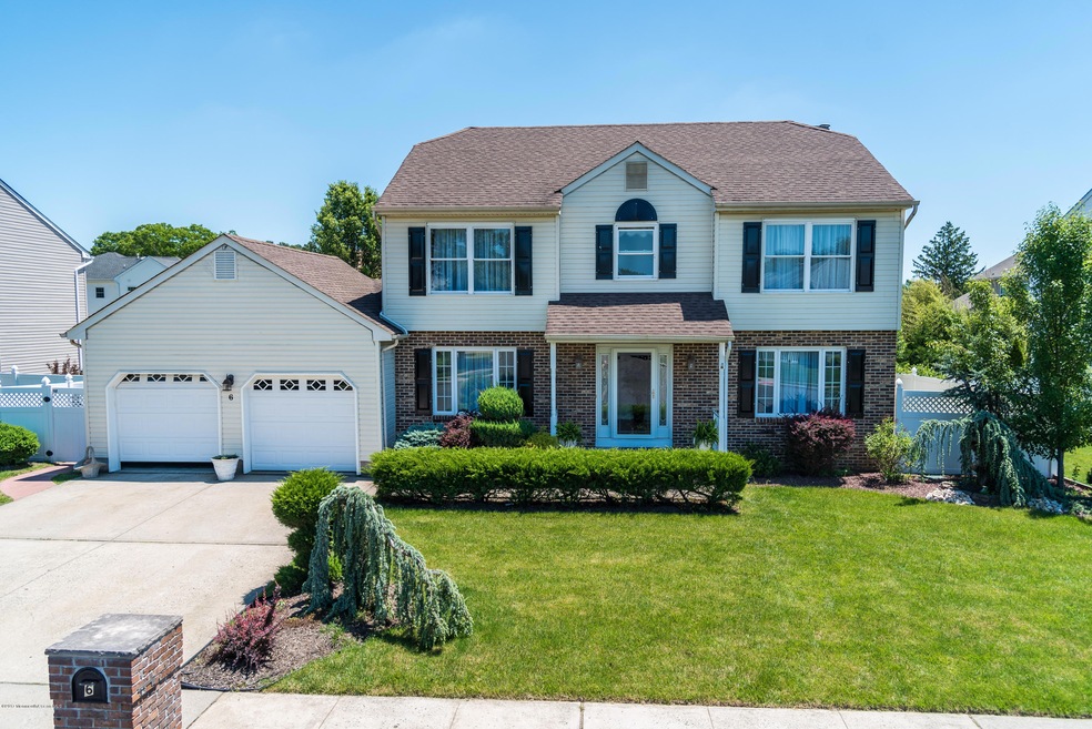 6 Jason Ct