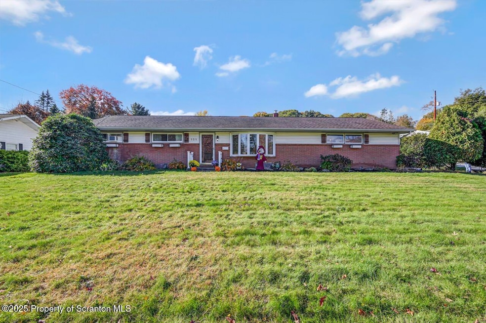 151 Primrose Dr, Clarks Summit, PA 18411 - photo 1