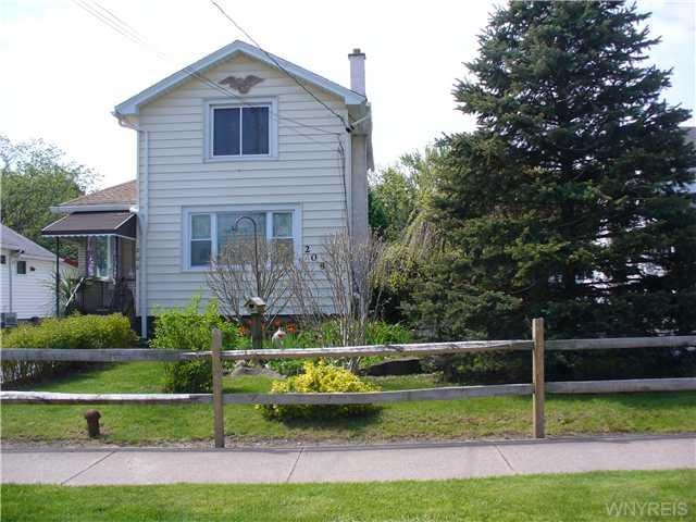 Exterior Front. Well maintained home with many upd