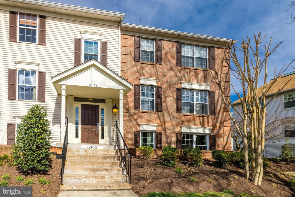 12106 Greenway Ct unit 102, Fairfax, VA 22033 - photo 1