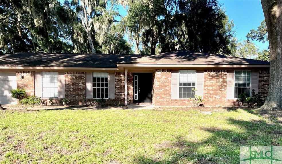 112 Hampshire Rd, Savannah, GA 31410 - photo 1