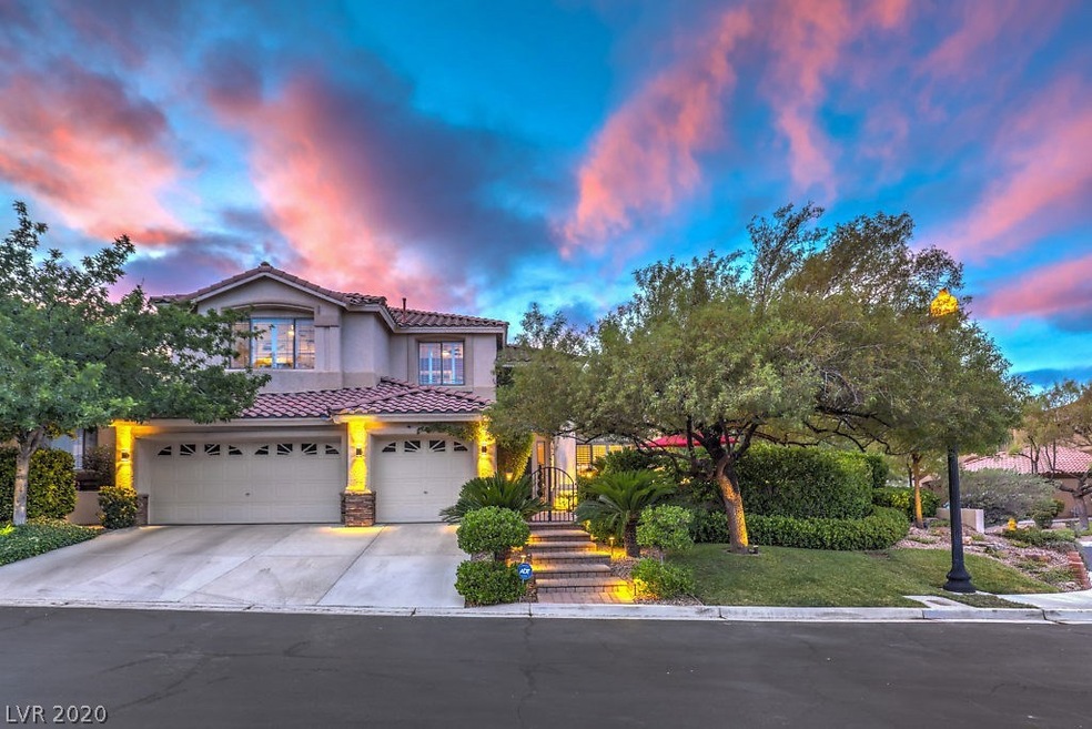 Beautiful corner lot, stone accents, 3 car garage