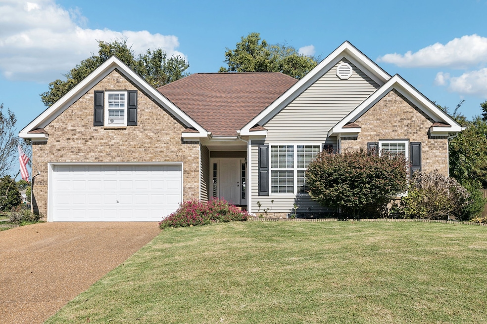 1300 Branchside Ct, Thompsons Station, TN 37179 - photo 1