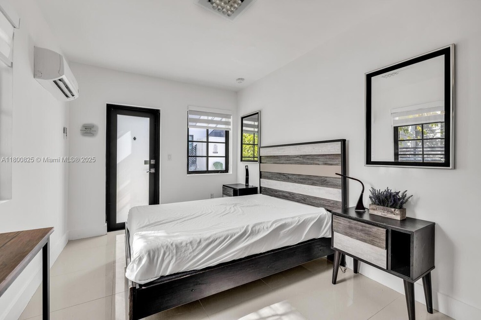 7910 Byron Ave unit 5, Miami Beach, FL 33141 - photo 1