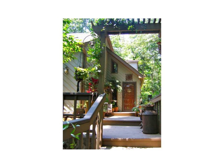 Exterior Front. Front View of Private Getaway in t