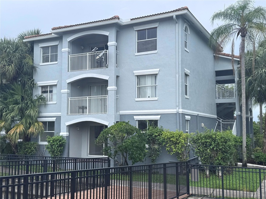 9640 NW 2nd St unit 5302, Pembroke Pines, FL 33024 - photo 1