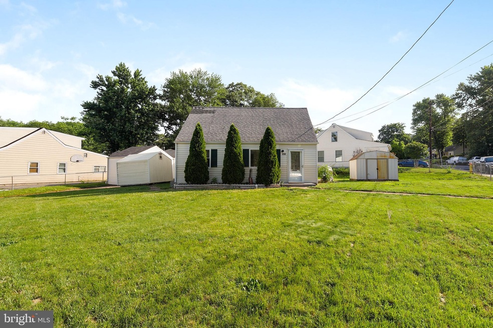 232 Cabbel Dr, Manassas Park, VA 20111 - photo 1