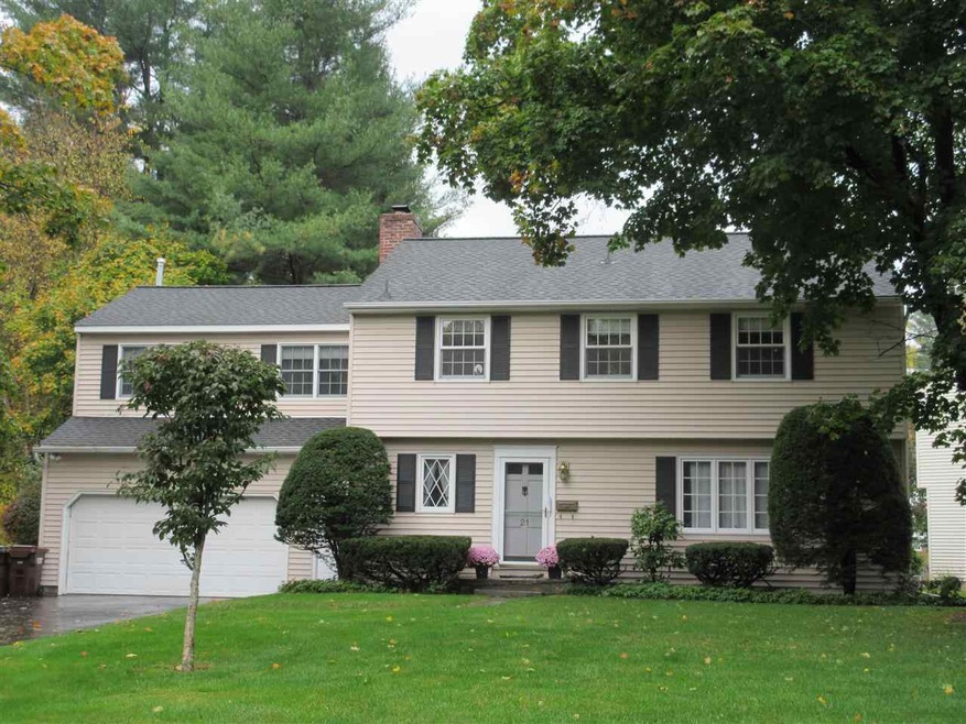 21 Carriage Rd, Delmar, NY 12054 - photo 1