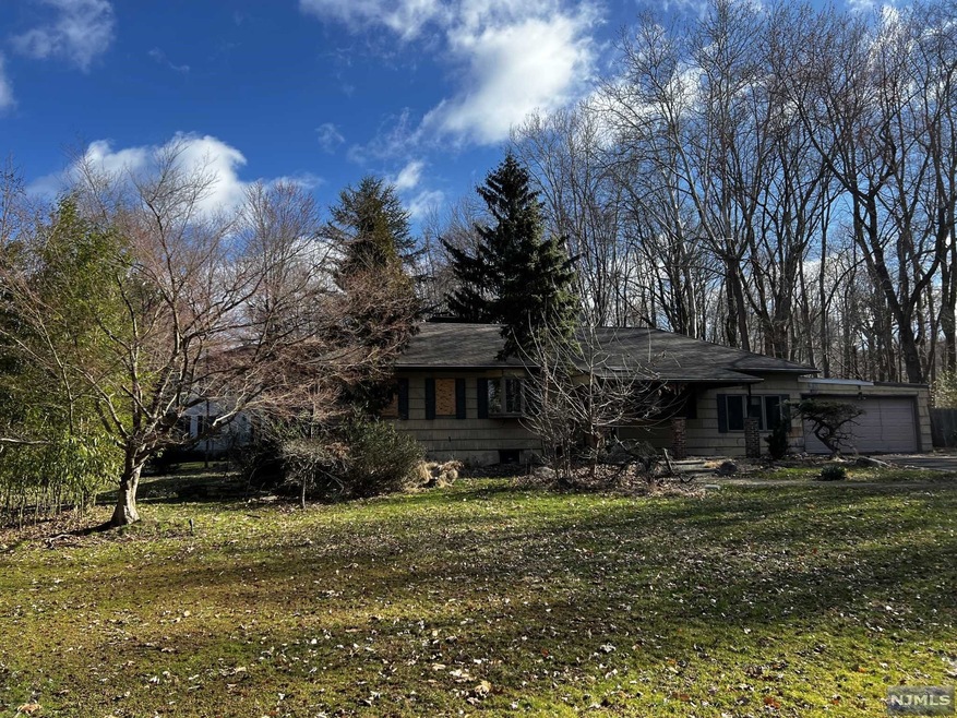 145 Hickory Ln, Closter, NJ 07624 - photo 1