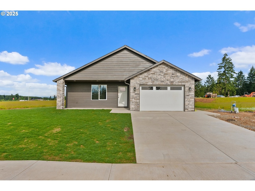 256 Eminence Ave, Winlock, WA 98596 - photo 1