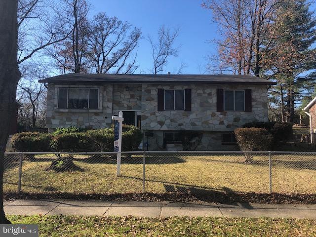 6718 Hastings Dr, Capitol Heights, MD 20743 - photo 1