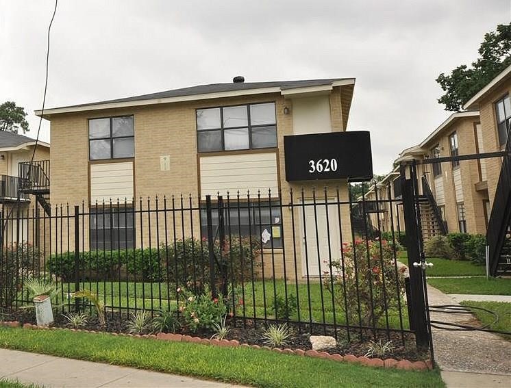 3620 Southmore Blvd unit 38, Houston, TX 77004 - photo 1