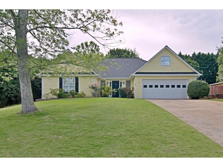 Beautiful 3/2.5 renovated ranch in desirable Cambr