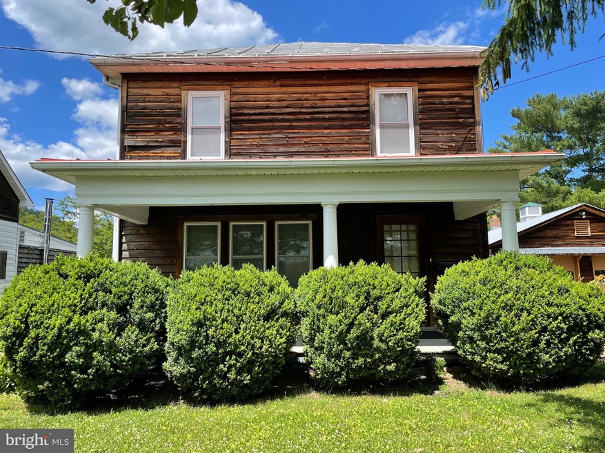 704 Round Hill Rd, Winchester, VA 22602 - photo 1