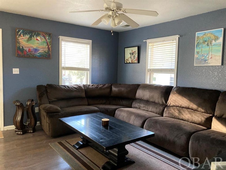 1407 Maxine St, Kill Devil Hills, NC 27948 - photo 1