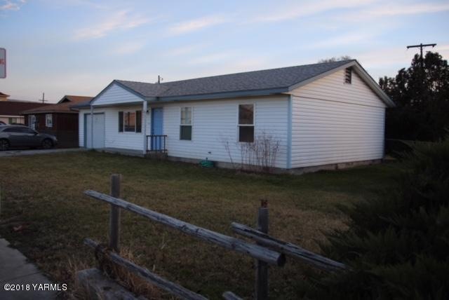 126 Moxee Ave Main