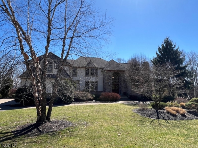 Sold $1,600,000 • Co-Listing Agent