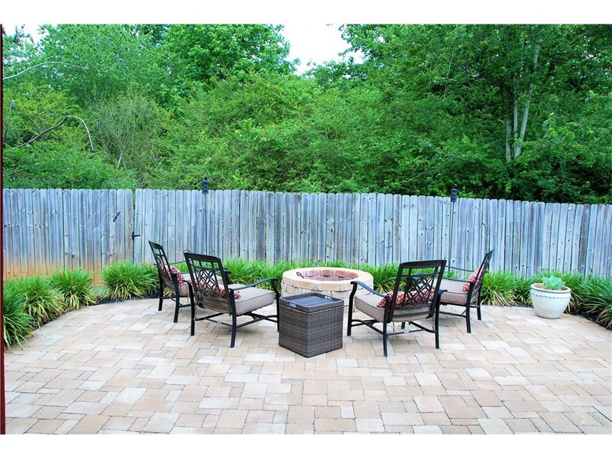 125 Carl Barrett Dr, Canton, GA 30115 - photo 1