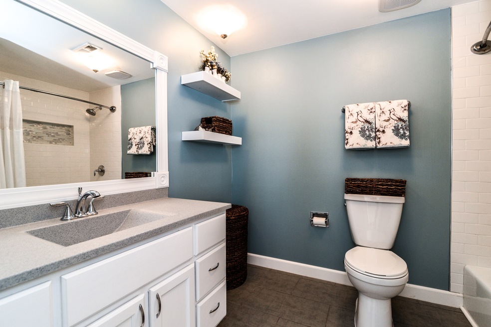 7 Brookton on Auburn, Rolling Meadows, IL 60008 - photo 1