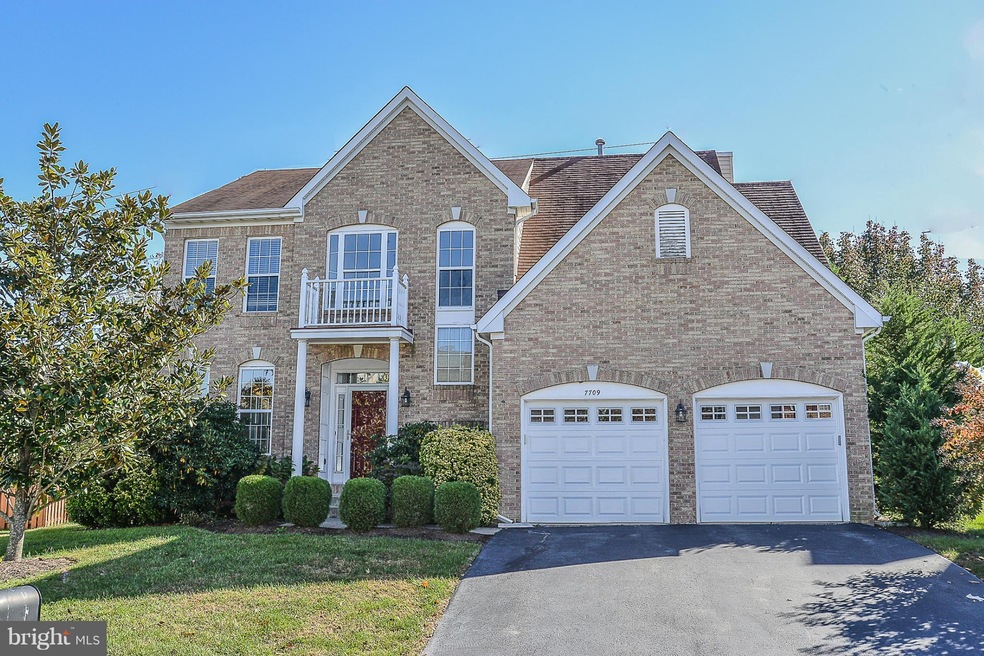 7709 White Willow Ct, Springfield, VA 22153 - photo 1