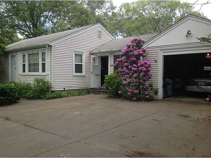 316 Buttonwoods Ave, Warwick, RI 02886 - photo 1