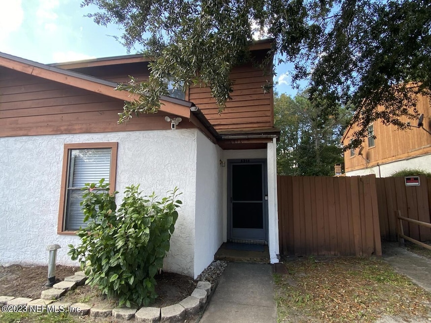 4314 Melissa Ct W, Jacksonville, FL 32210 - photo 1