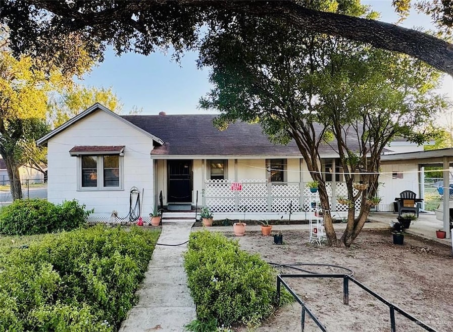 1601 Redwood Ave, McAllen, TX 78501 - photo 1