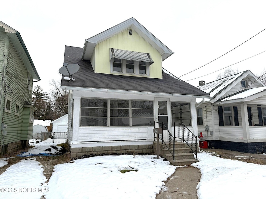 1822 Stahlwood Ave, Toledo, OH 43613 - photo 1