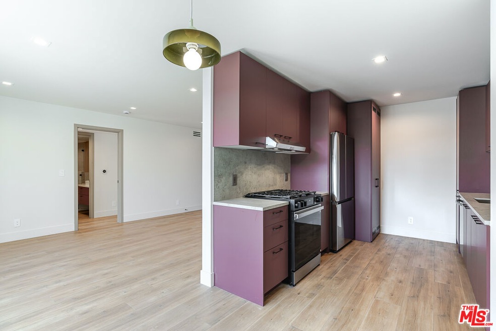 12425 Texas Ave unit 23, Los Angeles, CA 90025 - photo 1