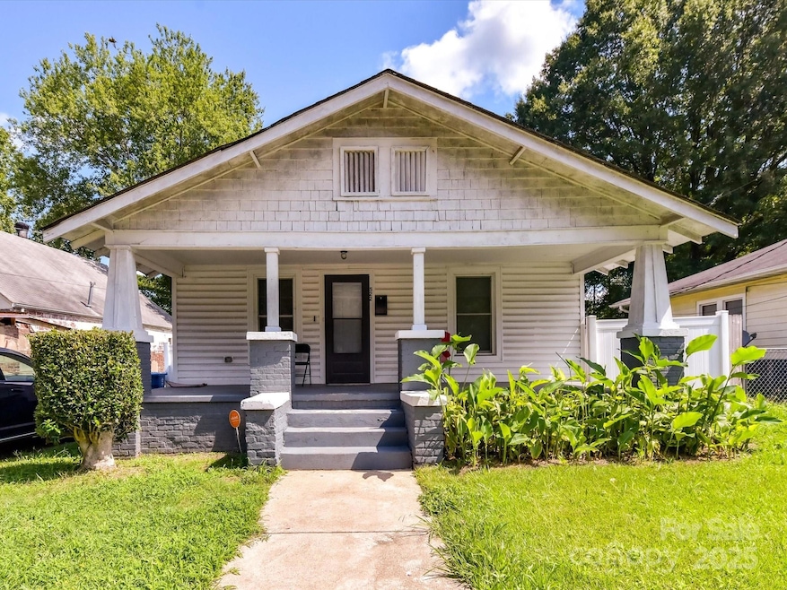 522 Elm St, Salisbury, NC 28144 - photo 1