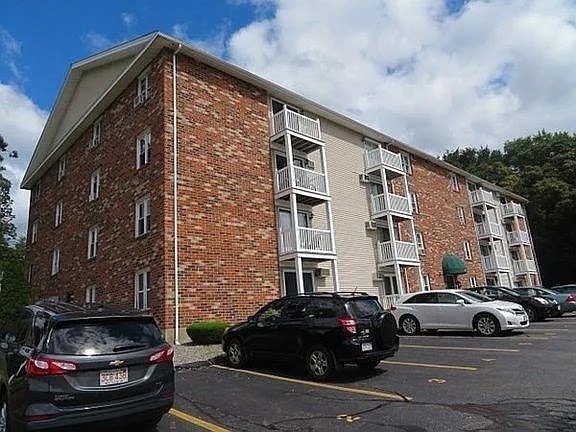 71 Edgeworth St unit 15, Worcester, MA 01605 - photo 1