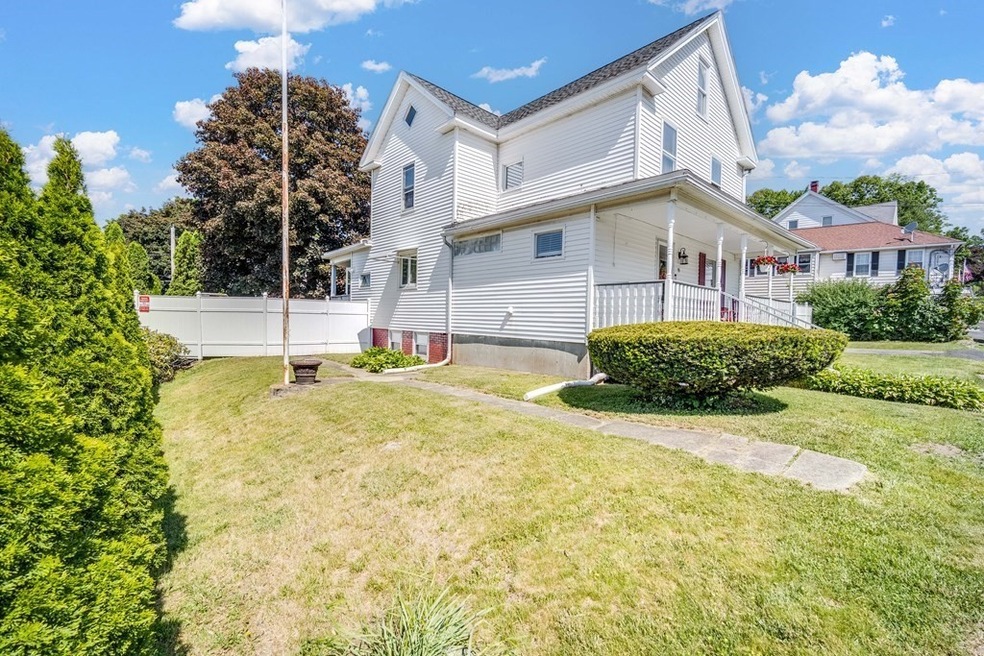 39 Hardwick Rd, Gilbertville, MA 01031 - photo 1