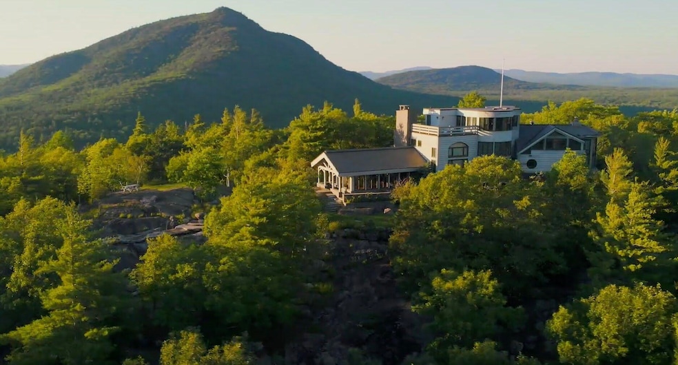 For Sale $5,900,000