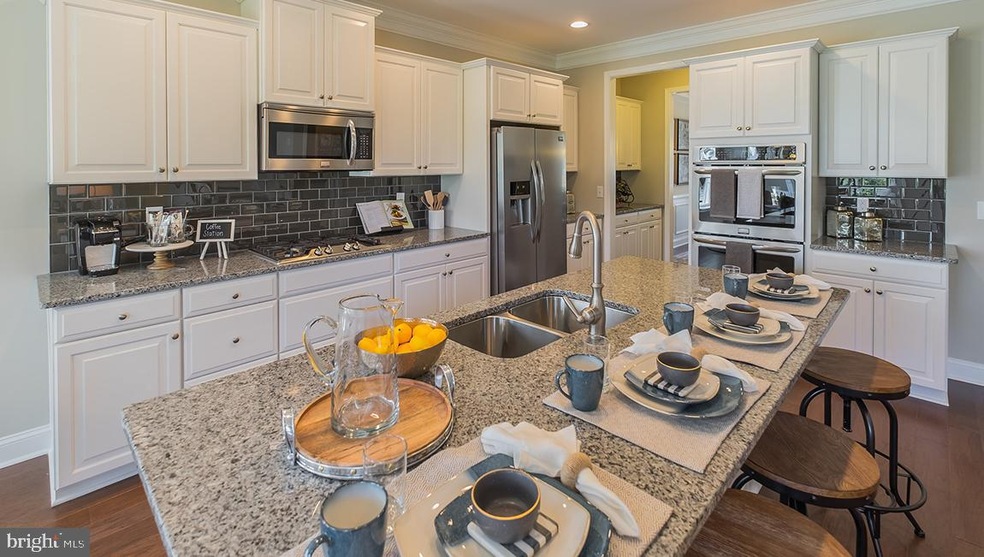 16 Schreibel Ct, Burlington Township, NJ 08016 - photo 1