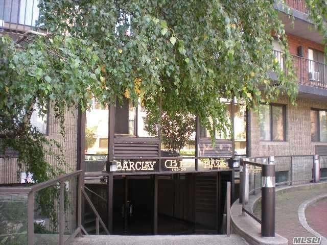 143-50 Barclay Ave unit 4G, Flushing, NY 11355 - photo 1