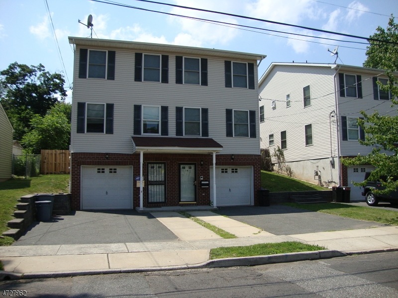 319 Ogden St, Orange, NJ 07050 - photo 1