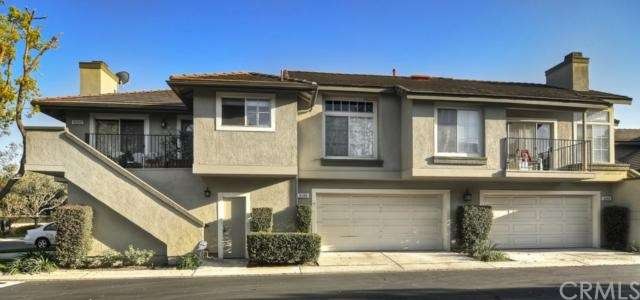 Beautiful well-kept community of Laurelwood in Ana