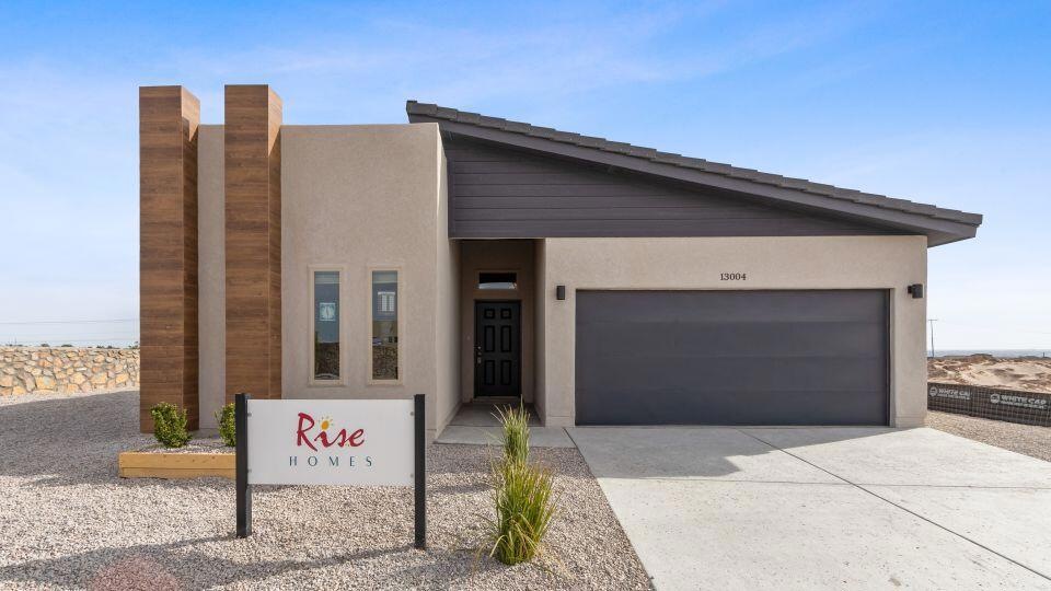 13816 Garforth Ave, Horizon City, TX 79928 - photo 1