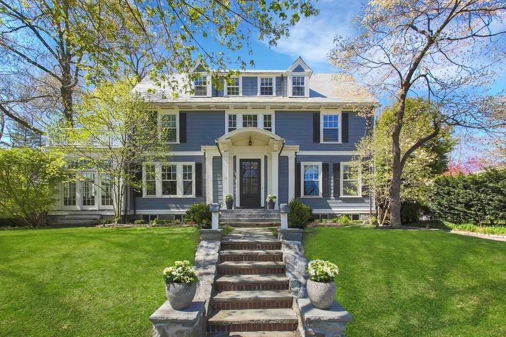 15 Ashmont Rd, Waban, MA 02468 - photo 1