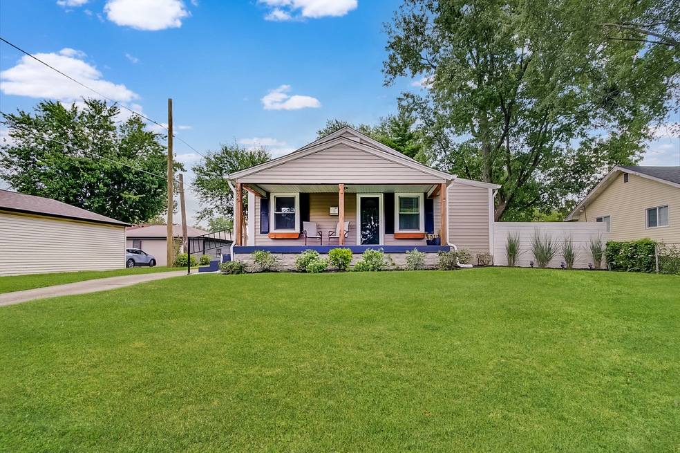 425 N 20th Ave, Beech Grove, IN 46107 - photo 1