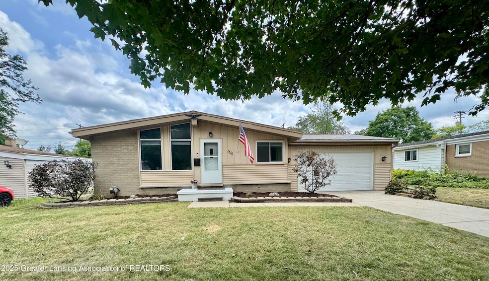 1310 N Foster Ave, Lansing, MI 48912 - photo 1