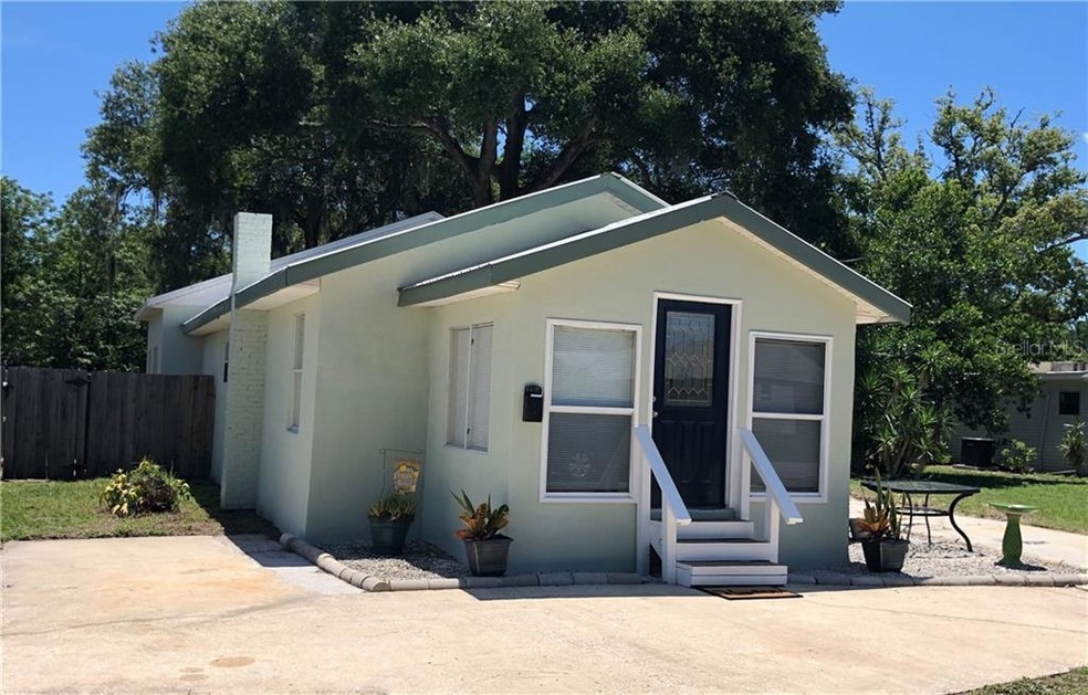 610 N Disston Ave, Tavares, FL 32778 - photo 1