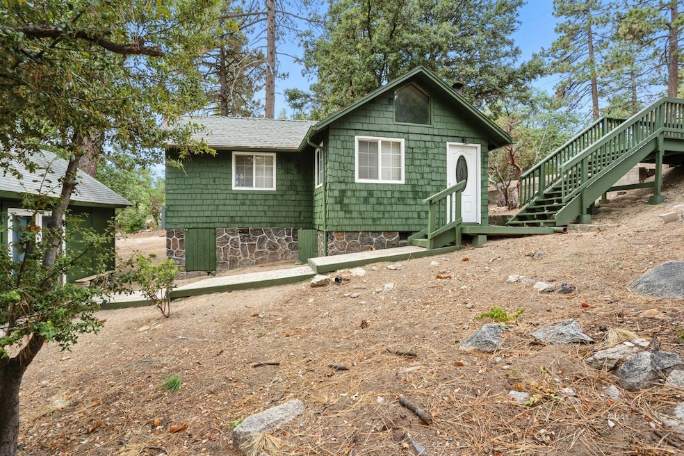 24990 Marion Ridge Dr, Idyllwild, CA 92549 - photo 1