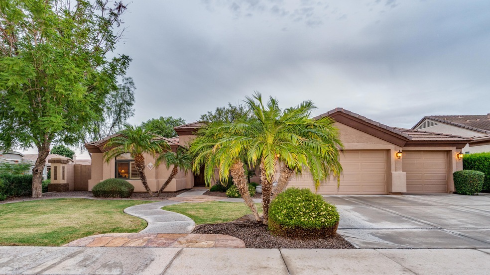 3438 E Feather Ave-2