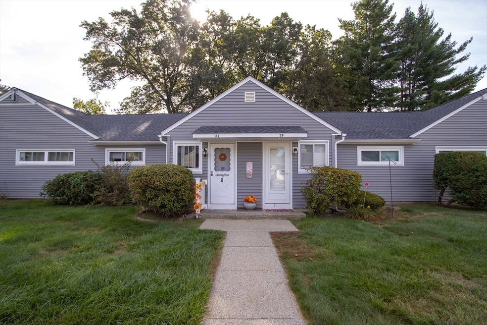 29 Meadowlark Ln, Chicopee, MA 01022 - photo 1