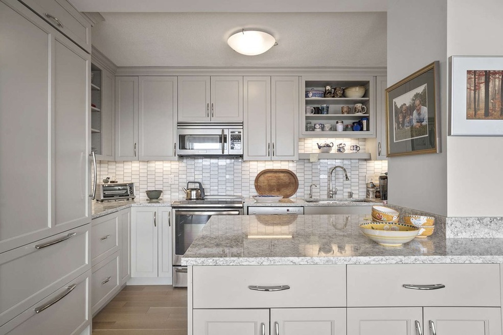 221 Mt Auburn unit 505, Cambridge, MA 02138 - photo 1