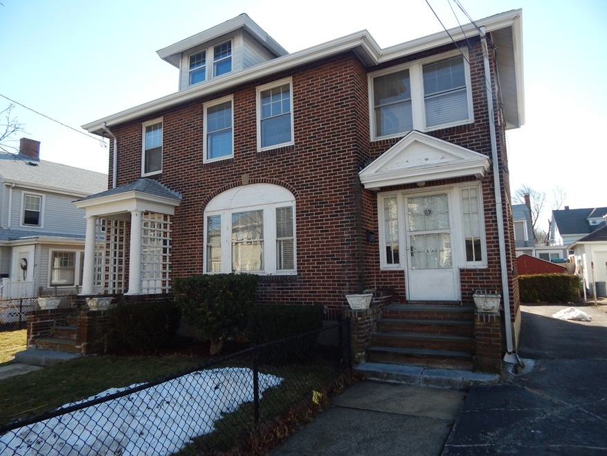 121 Russell St, Quincy, MA 02171 - photo 1